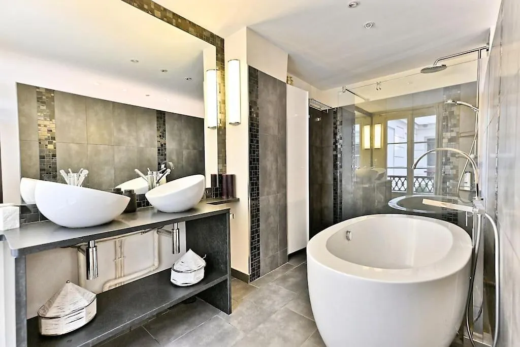 Appartement Prestigieux Et Lumineux De 150M2 - II Paris Daire