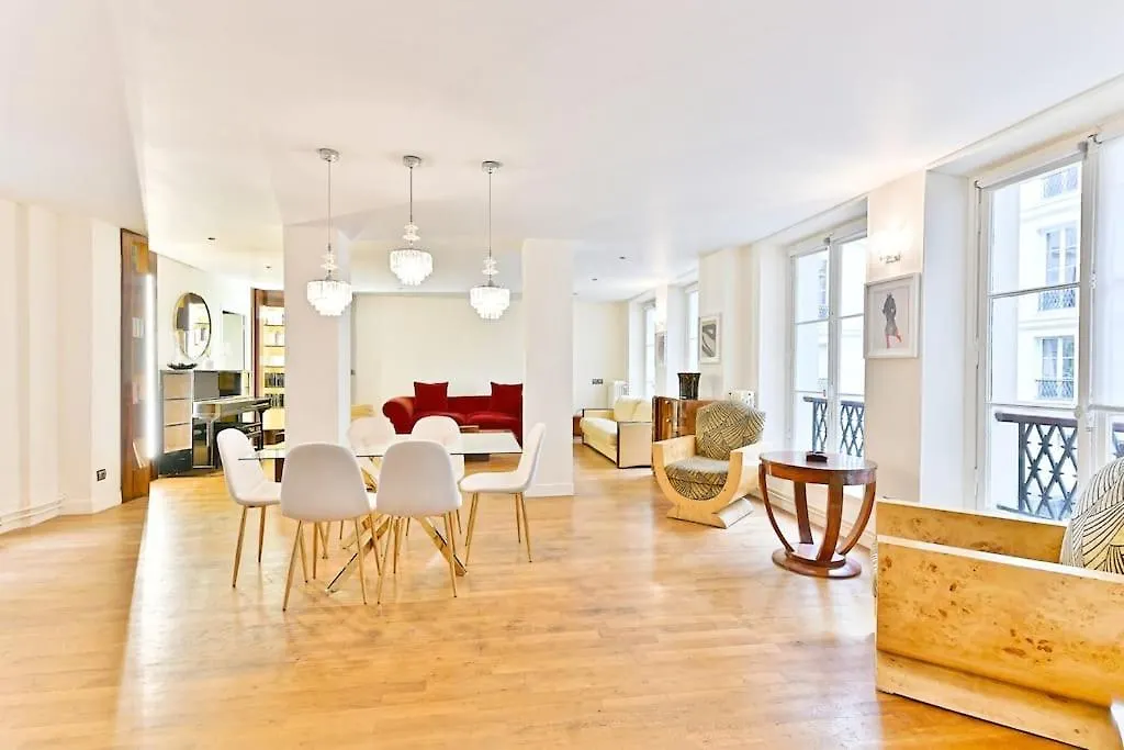 Appartement Prestigieux Et Lumineux De 150M2 - II Paris Fransa