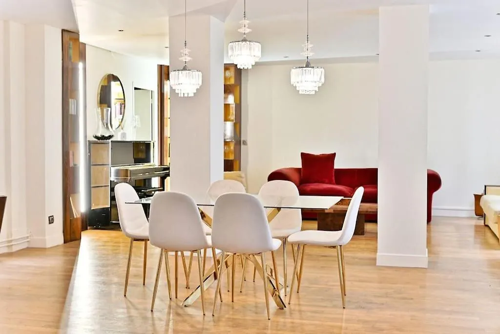 Appartement Prestigieux Et Lumineux De 150M2 - II Paris 0*,